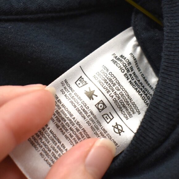 Nike Shirt S Womens Athletic Cut Block Out the Noise Crew Neck Short Sleeve - Picture 7 of 8